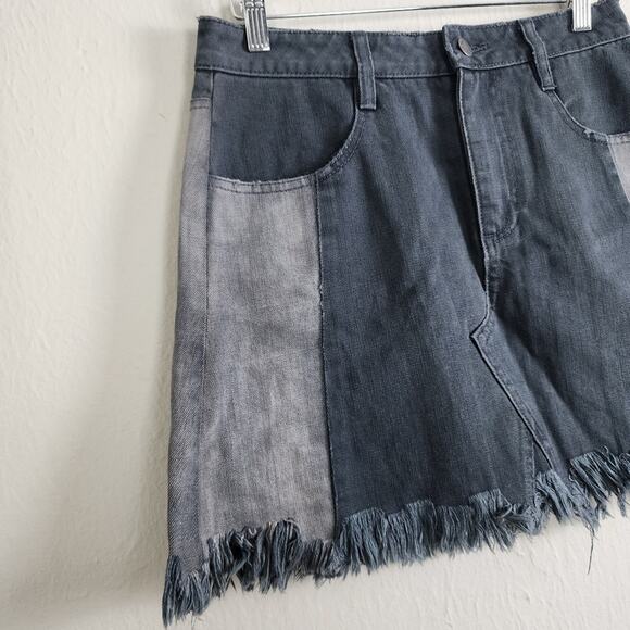 Free People Two-Tone Patchwork Distressed Denim Frayed Hem Fringe Skirt Small S - Picture 3 of 9